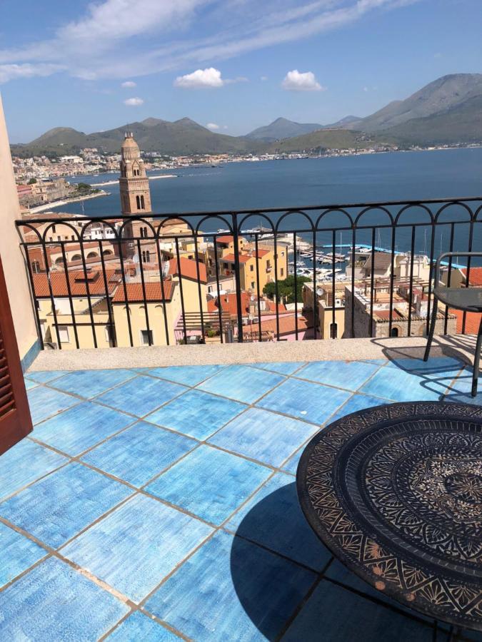 Le Suite Guarinelli B&B Gaeta Bagian luar foto